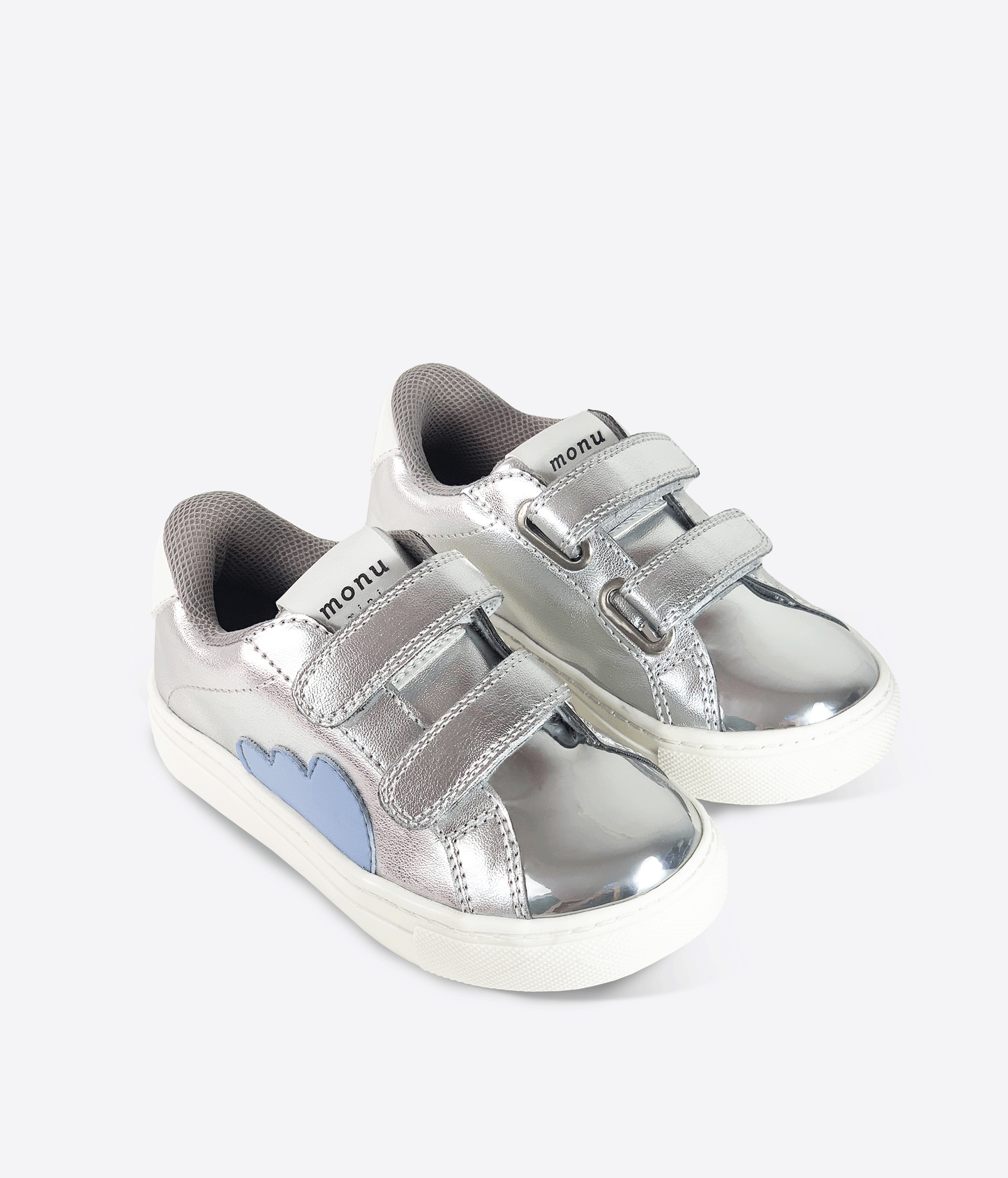 Tenis Plateados Mágicos monu mini