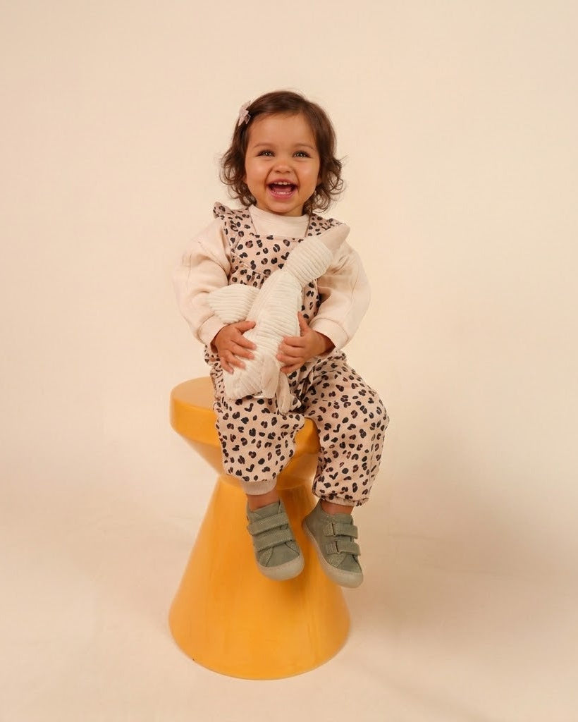 Gris monu mini