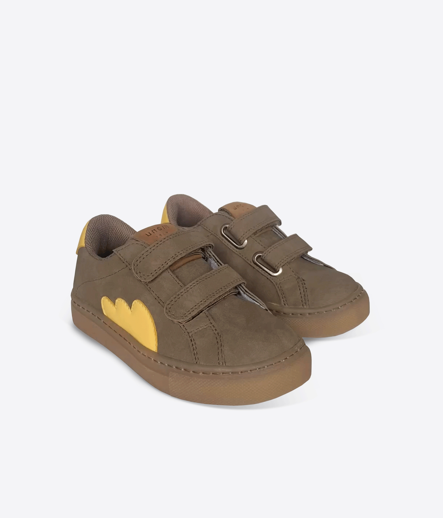 Tenis Cafes monu mini